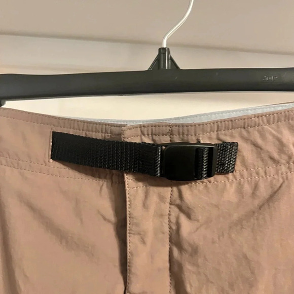 FINAL PRICE Mountain Hardware Ladies Outdoor Cargo Pants - Picture 7 of 10